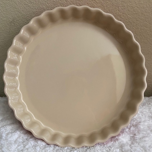 NWT Le Creuset Fluted Flan Dish in Cerise - Picture 7 of 11